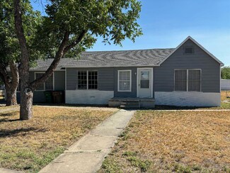 214 Lipan Dr, San Angelo, TX 76903