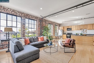 730 29th St Unit 202, Oakland, CA 94609