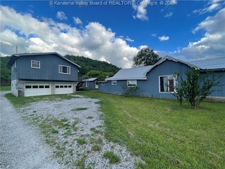 7966 Deepwater Mountain Rd, Kincaid, WV 25119