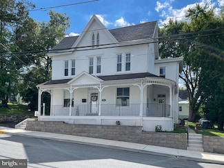 214 S Main St, Spring City, PA 19475
