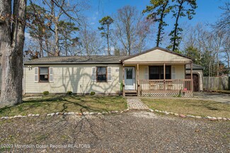 935 Center St, Little Egg Harbor Township, NJ 08087