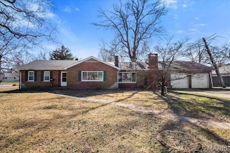 7304 Northern Dr, Belleville, IL 62223
