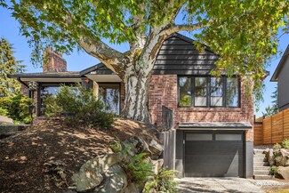 3430 Arapahoe Place W, Seattle, WA 98199