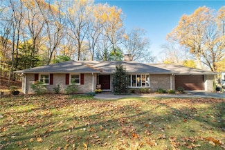 94 Chestnut Hill Rd, Emmaus, PA 18049