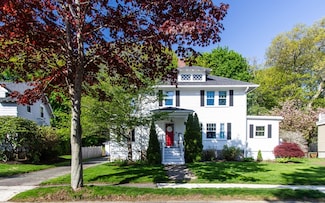 28 Bertram St, Beverly, MA 01915