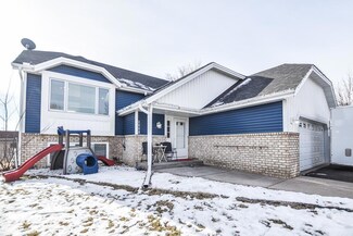 1658 Helmo Rd N, Saint Paul, MN 55128