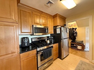 10 Porter St Unit J, Stoughton, MA 02072