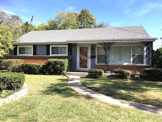 625 S Yale Ave, Addison, IL 60101