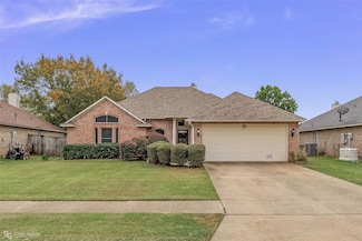 321 Fletcher Dr, Bossier City, LA 71112