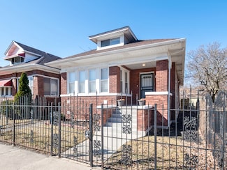 8018 S Luella Ave, Chicago, IL 60617