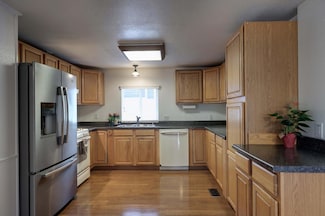 157 Kaseberg Dr, Roseville, CA 95678