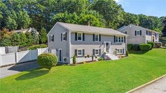 153 Kimberly Ln, West Warwick, RI 02893