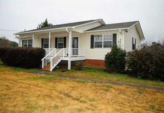 5965 Spunky Hollow Rd, Locust Fork, AL 35097