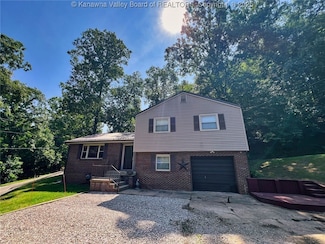 544 Elkwood Dr, Elkview, WV 25071