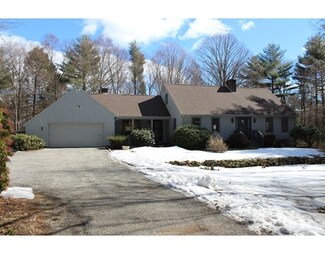 591 Kennedy Rd, Leeds, MA 01053