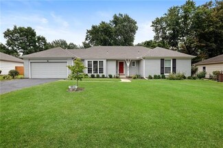 9913 Foster St, Overland Park, KS 66212