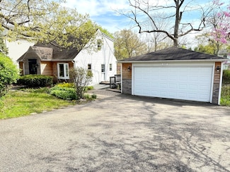 21317 W Shady Ln, Lake Zurich, IL 60047