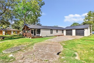 104 Tram Rd, Dayton, TX 77535