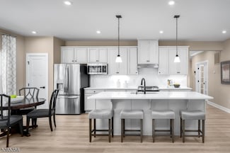 29 Thomas Knoll Blvd, Mansfield Township, NJ 07865