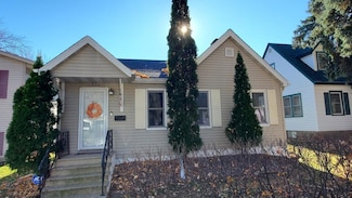 1924 5th St E, Saint Paul, MN 55119