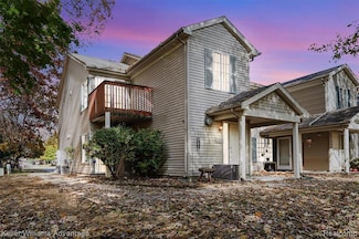 867 Saybrook Dr, Waterford, MI 48327