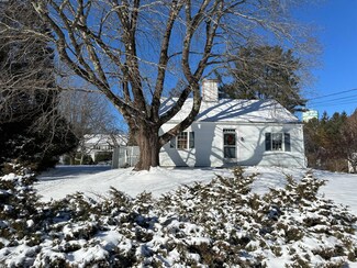 41 York St, Kennebunk, ME 04043