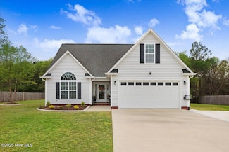 211 Planters Ridge Dr, Pikeville, NC 27863