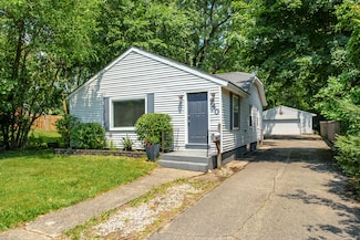 740 Parker Ave, Kalamazoo, MI 49008