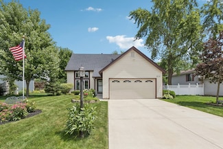 205 Plymouth Dr, Streamwood, IL 60107