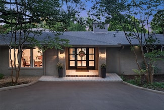 5678 Meaders Cir, Dallas, TX 75229