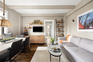 49 W 72nd St Unit 16A, New York, NY 10023