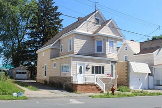 957 Francis Ave, Schenectady, NY 12303