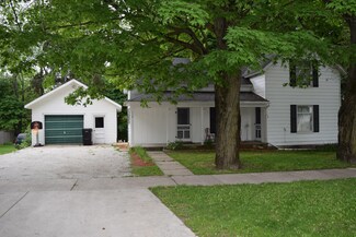 116 E State Rd, Grant, MI 49327