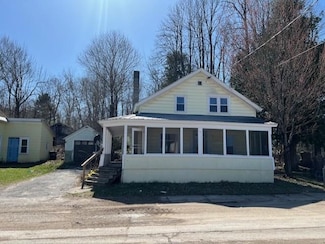9 Church St, Edwards, NY 13635