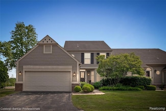 916 Tartan Trail, Bloomfield Hills, MI 48304
