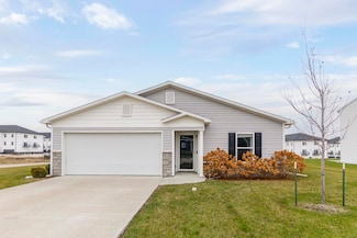 324 Post Oak Dr, Cedar Falls, IA 50613