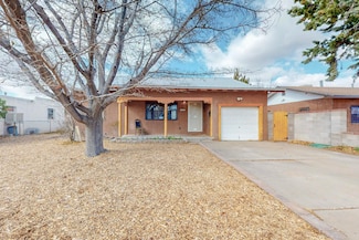 525 Arizona St SE, Albuquerque, NM 87108