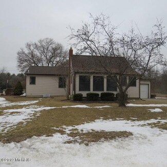 13841 MacClain St, Gowen, MI 49326