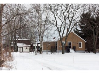 15379 Hayes Rd, Middlefield, OH 44062