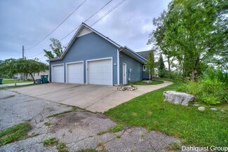 1102 Central Ave, Muskegon, MI 49445
