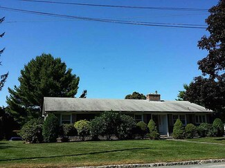 99 Freedom Dr, Cranston, RI 02920