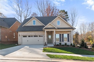 2804 Monarch Way, Winston-Salem, NC 27106