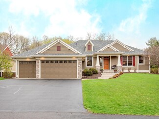 114 Warner Way, Saint Paul, MN 55115
