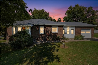 105 Williamson Rd, Greenville, PA 16125