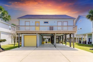 13719 Mutiny Ln, Galveston, TX 77554