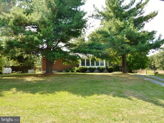 8811 Northwestern Pike, Gore, VA 22637