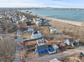 11 Cleaves St, Quincy, MA 02170