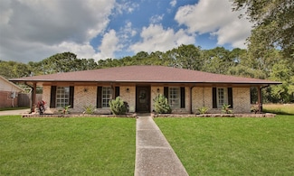 4903 Meadow Ln, Dickinson, TX 77539