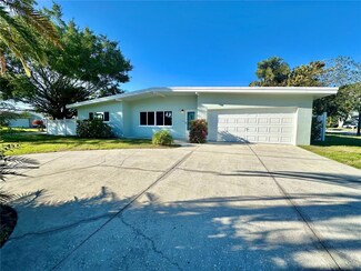 2149 Edythe Dr, Dunedin, FL 34698