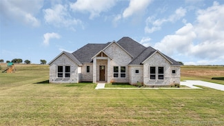 10925 Allen Rd, Marietta, OK 73448
